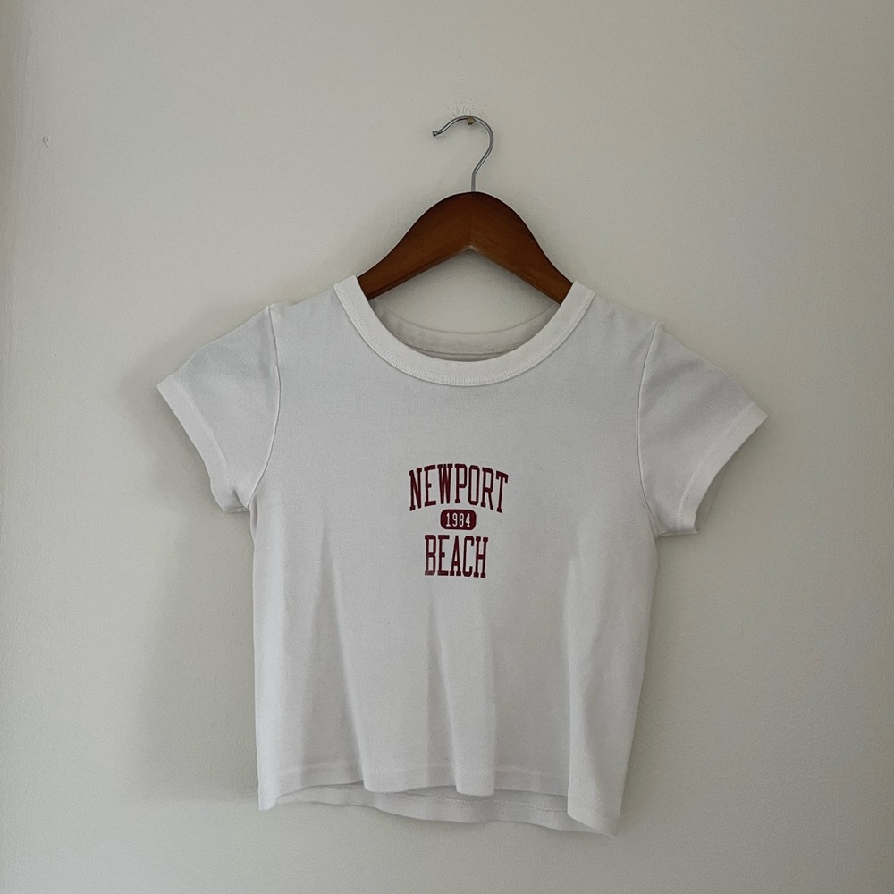 Brandy Melville baby tee